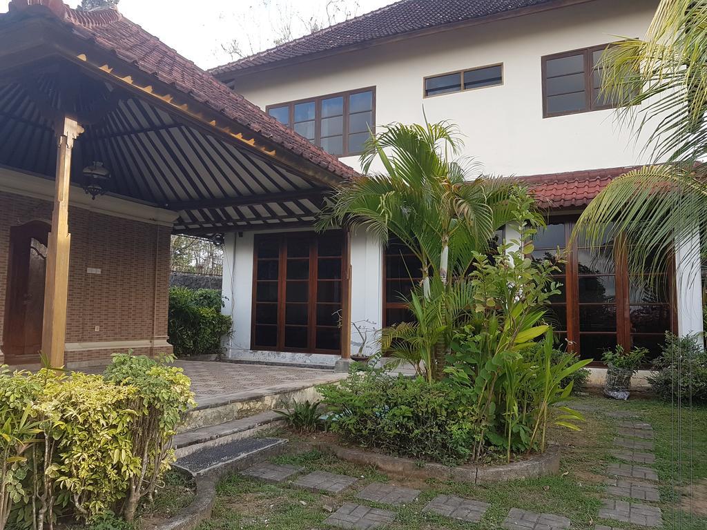 Mumbul Villa Nusa Dua  Buitenkant foto