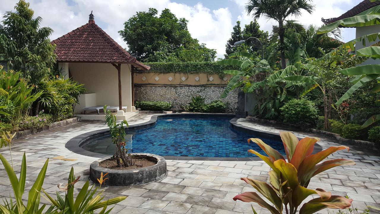 Mumbul Villa Nusa Dua  Buitenkant foto